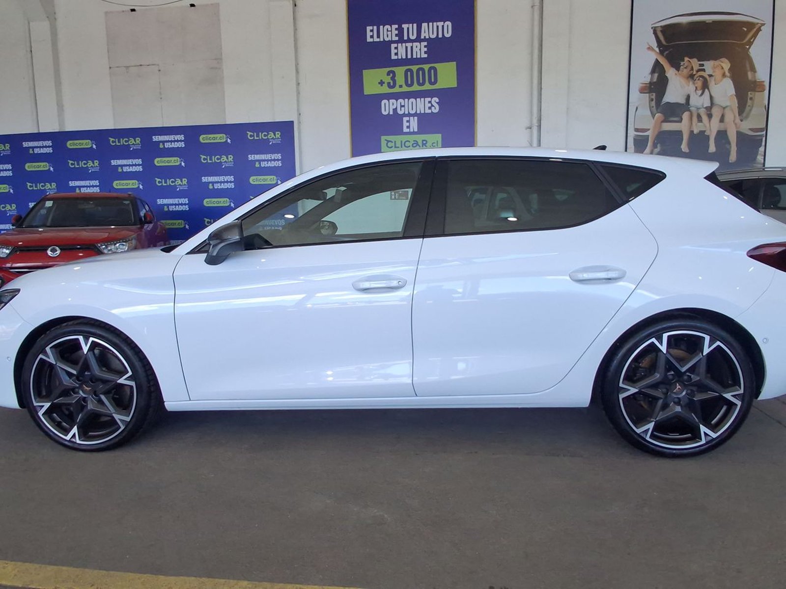 Cupra Leon 2.0 Tsi Vz 4x2 Dsg At 5p 2026 - Foto 4 de 8