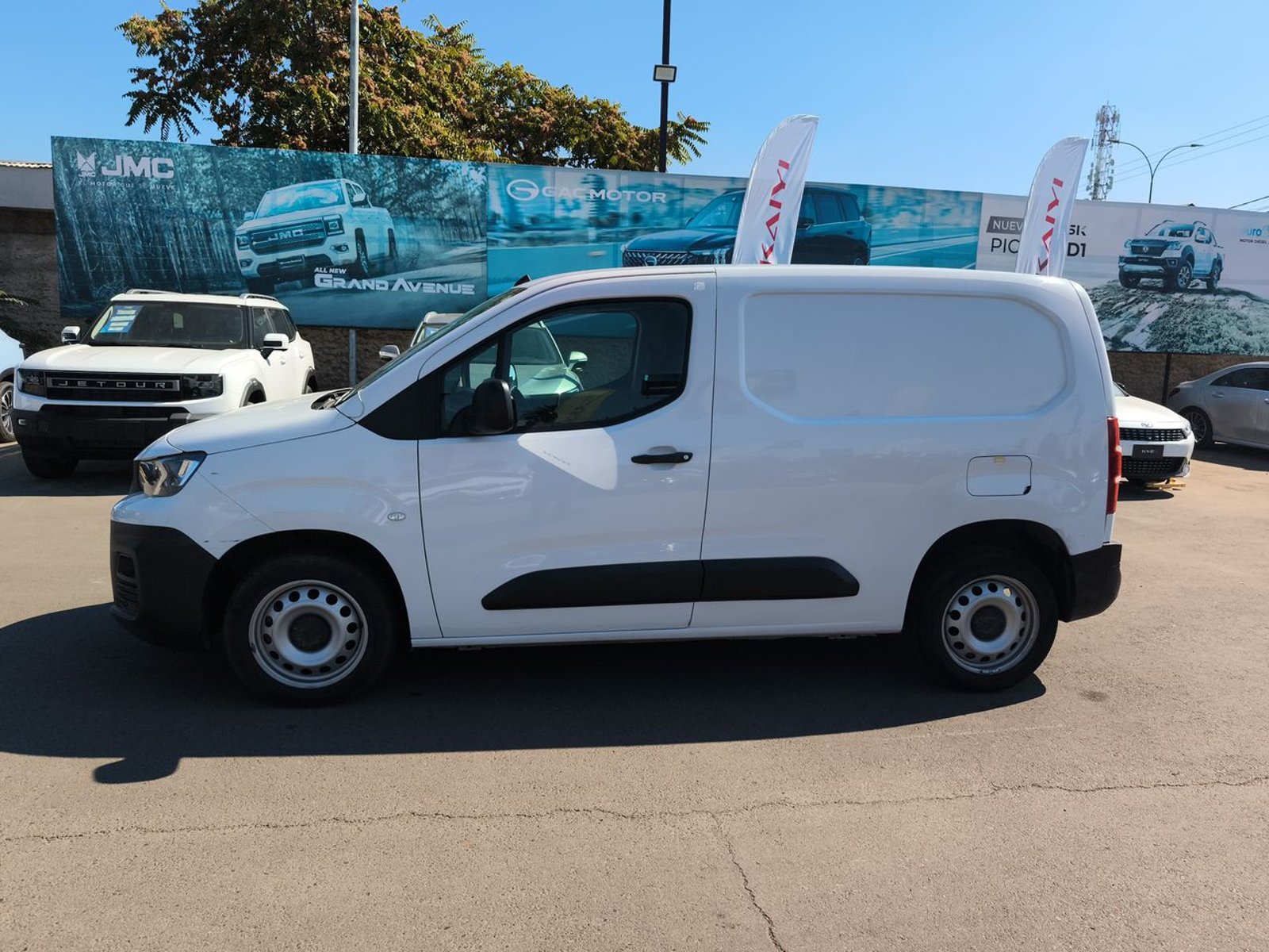 Peugeot Partner 1.5 L1 Hdi Diesel 100hp 4x2 Mt 5p 2024 - Foto 4 de 8