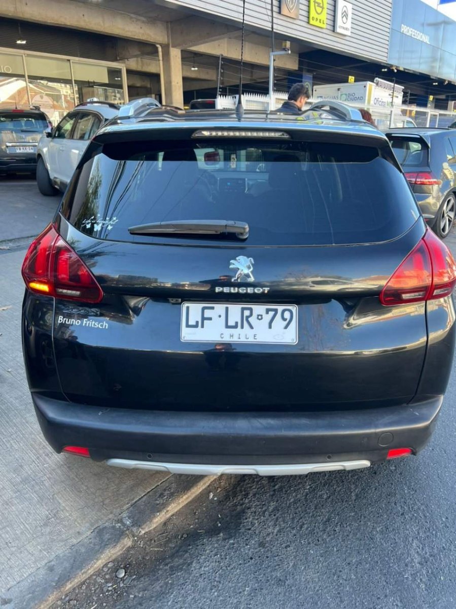 Peugeot 2008 1.5 Allure Bluehdi Diesel At 5p 2019 - Foto 5 de 8