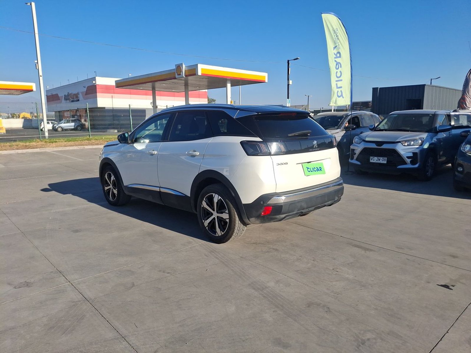 Peugeot 3008 1.5 Allure Pack Bluehdi 130 4x2 Eat8 5p 2024 - Foto 5 de 8
