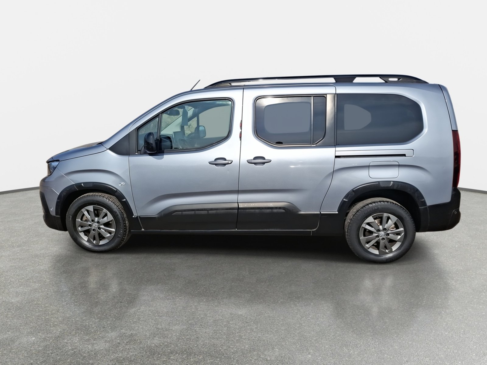 Peugeot Rifter 1.5 Allure Bluehdi Diesel 4x2 130hp Eat8 5p 2023 - Foto 4 de 8