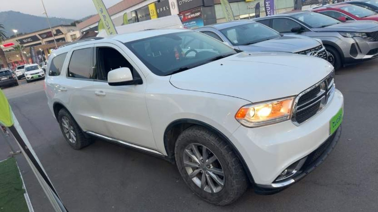 Dodge Durango 3.6 Sxt 4x2 At 5p 2017 - Imagen 3 de 5
