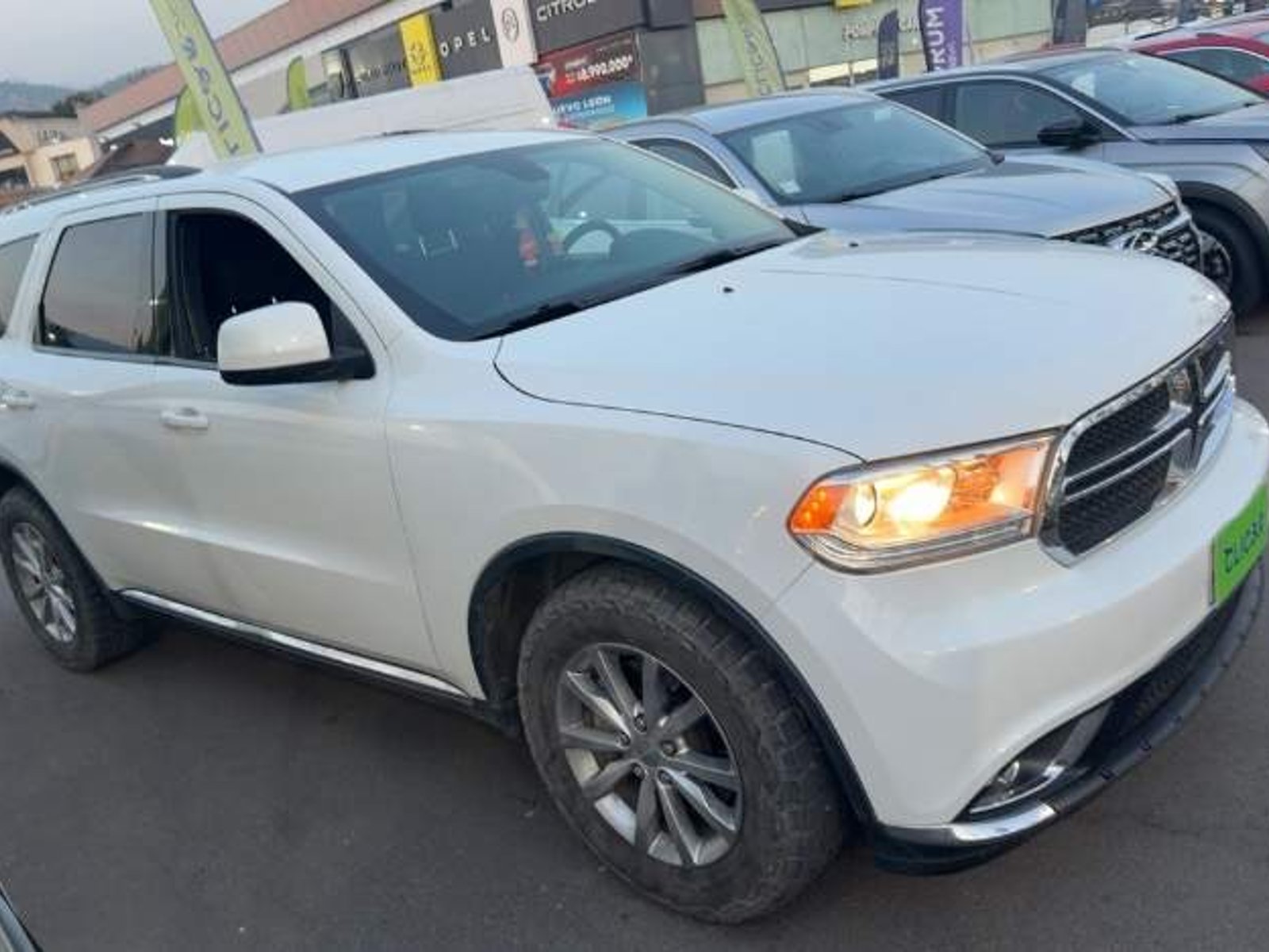 Dodge Durango 3.6 Sxt 4x2 At 5p 2017 - Foto 3 de 5