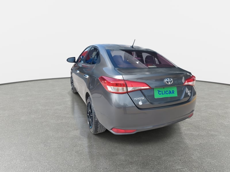 Toyota Yaris 1.5 Gli 4x2 E Mt 4p 2019 - Imagen 5 de 8