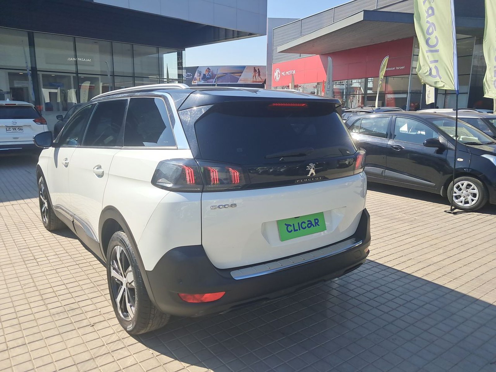 Peugeot 5008 1.5 Allure Pack Bluehdi 130 4x2 Eat8 5p 2024 - Foto 5 de 8