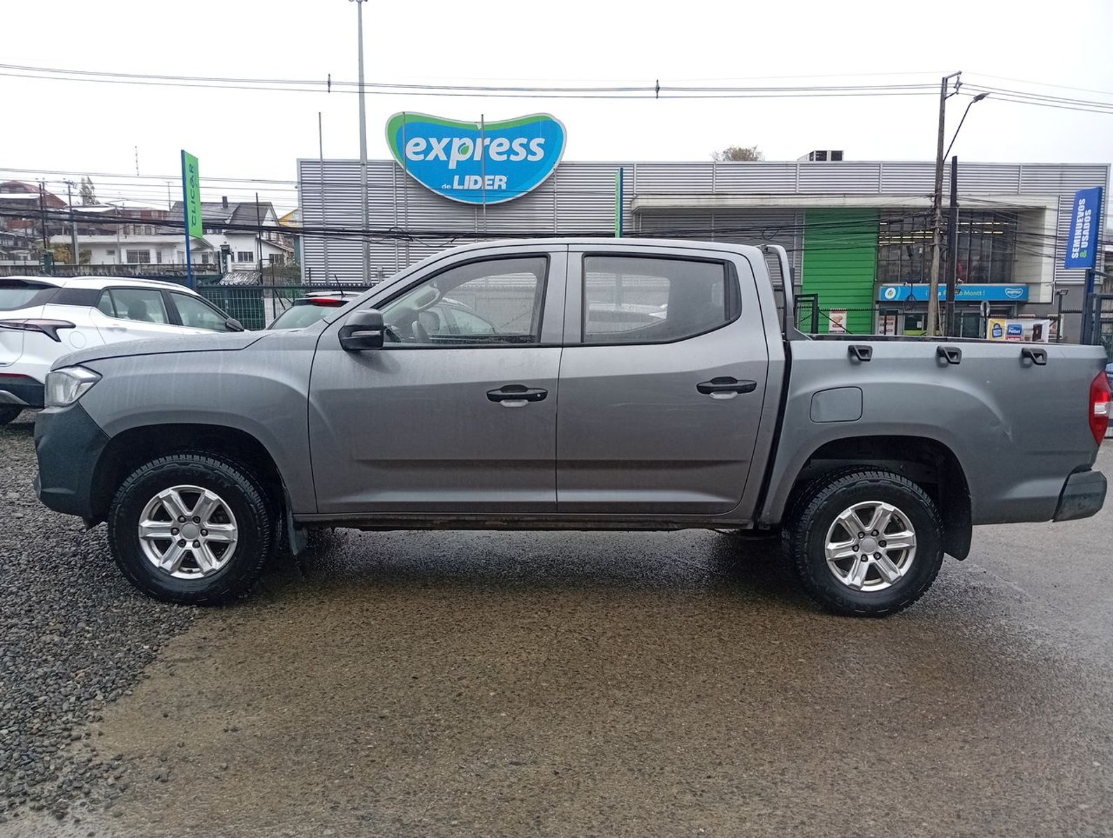 Maxus T60 2.0 Dx Diesel 4x2 Dob. Cab. Euro6 6mt 4p 2024 - Foto 4 de 8