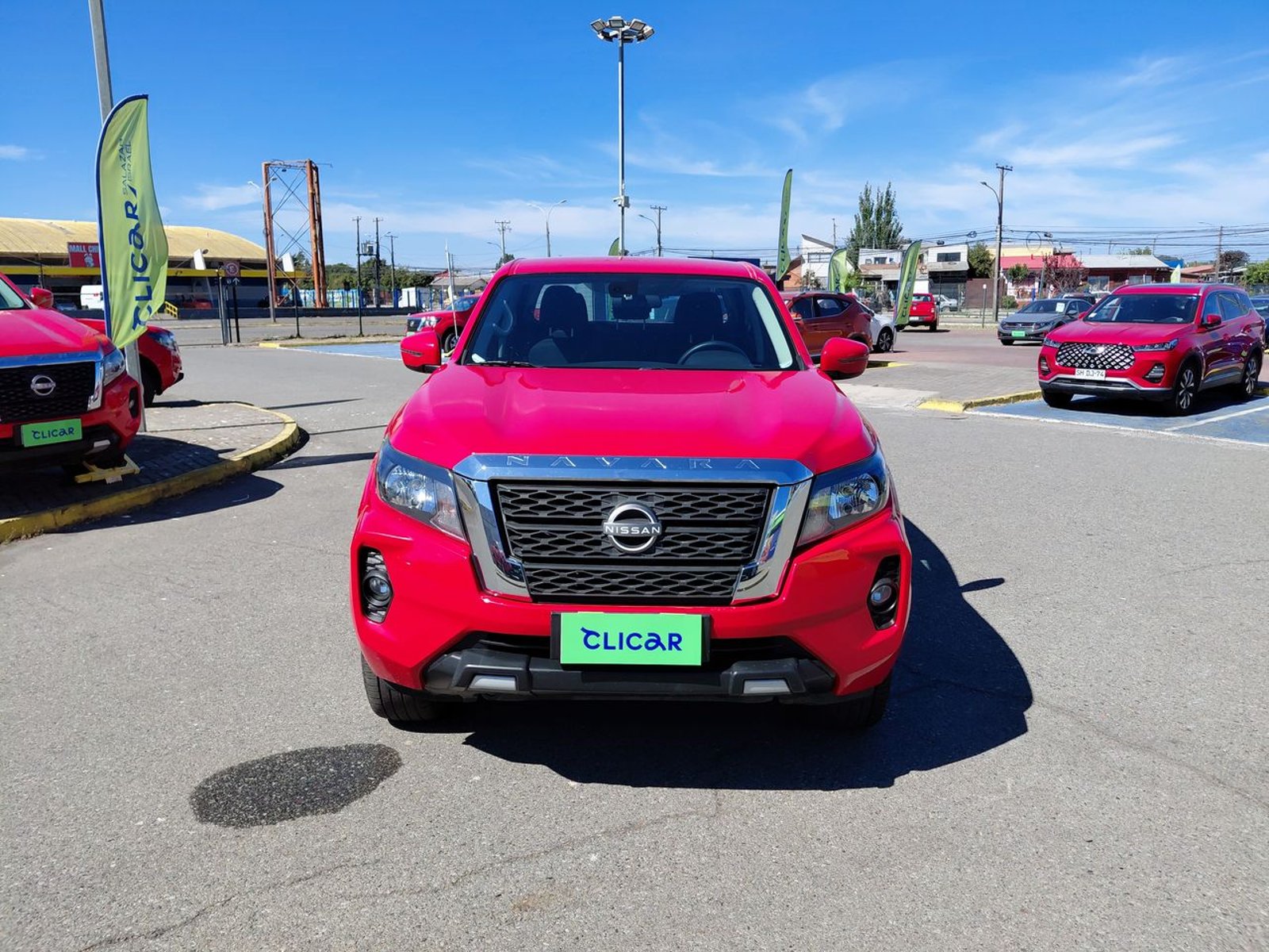 Nissan Navara 2.3d Xe Diesel 4x2 Dob.cab. Mt 4p 2024 - Foto 2 de 8