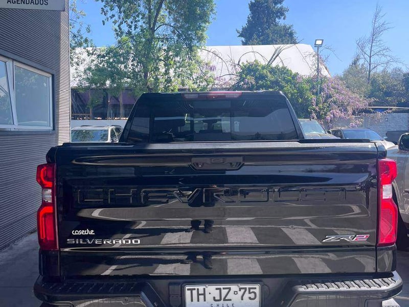 Chevrolet Silverado 6.2 Zr2 4x4 At 4p 2024 - Imagen 5 de 5
