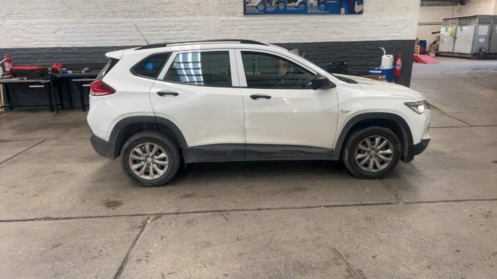 Chevrolet Tracker 1.2t Ltz Fwd Mt 5p 2022 - Imagen 3 de 5