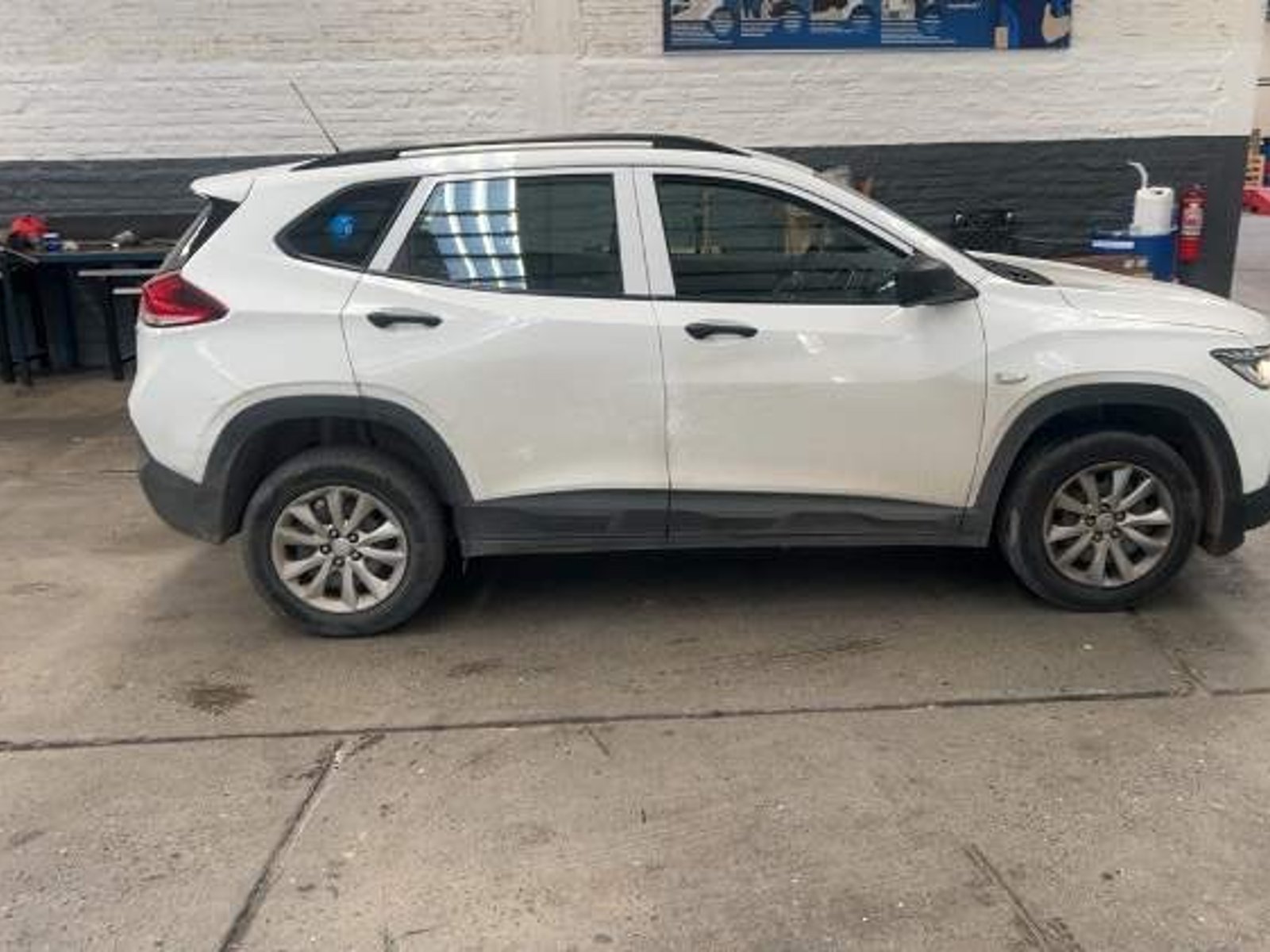 Chevrolet Tracker 1.2t Ltz Fwd Mt 5p 2022 - Foto 3 de 5