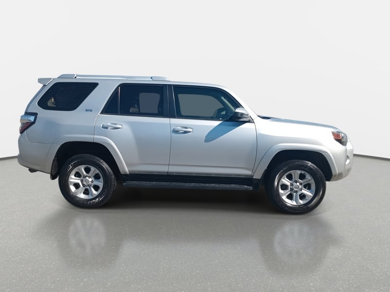 Toyota 4runner 4.0 Sr5 Connected Euro V 4x4 At 5p 2023 - Imagen 8 de 8
