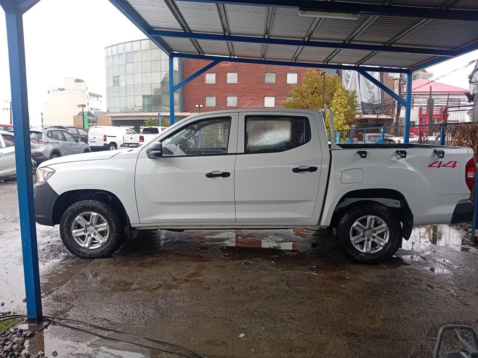 Maxus T60 2.0 D20 Gl Diesel 4x4 Dob. Cab. Mt 4p 2024 - Foto 4 de 8