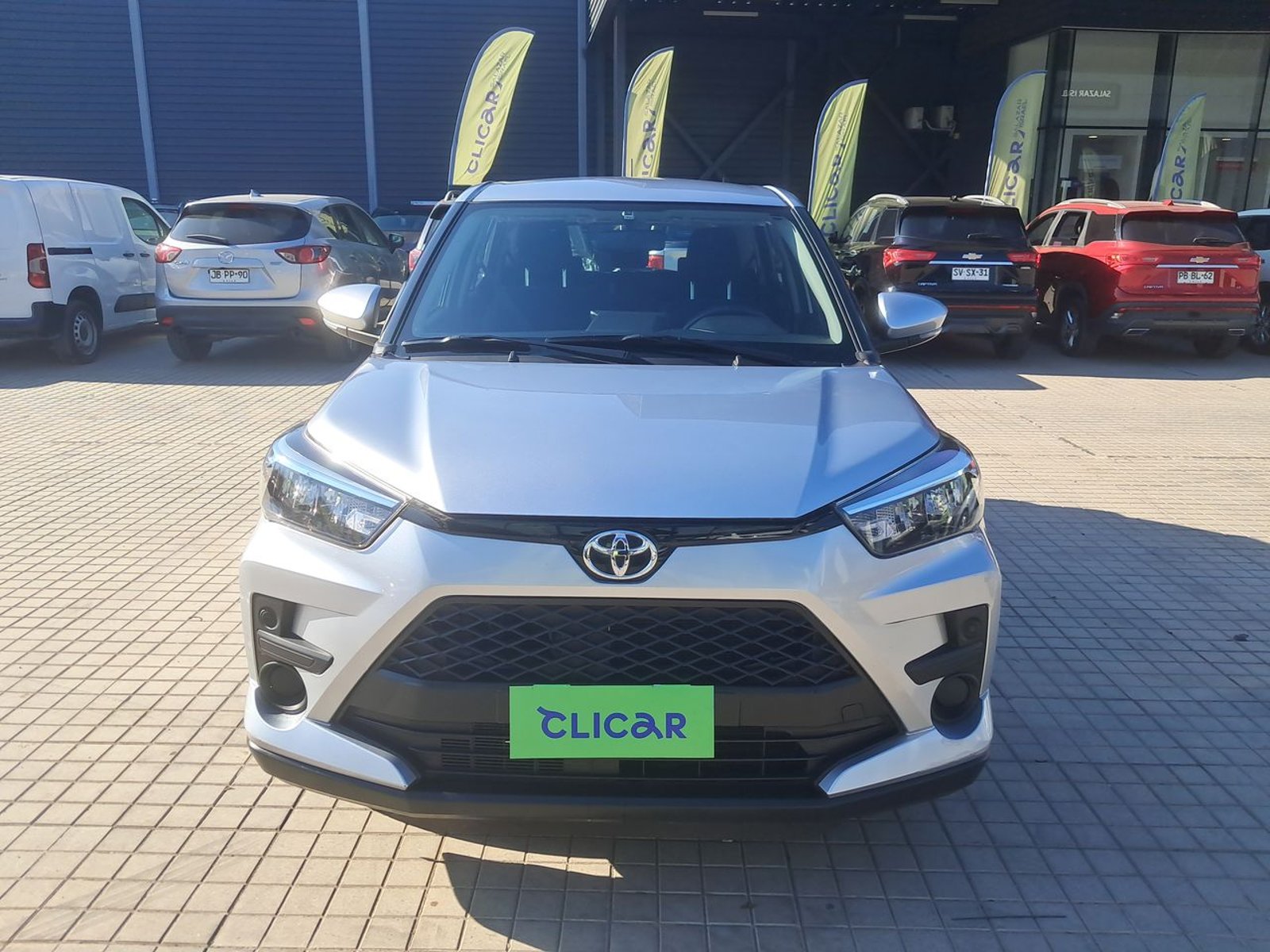 Toyota Raize 1.2 E 4x2 Mt 5p 2024 - Foto 2 de 8