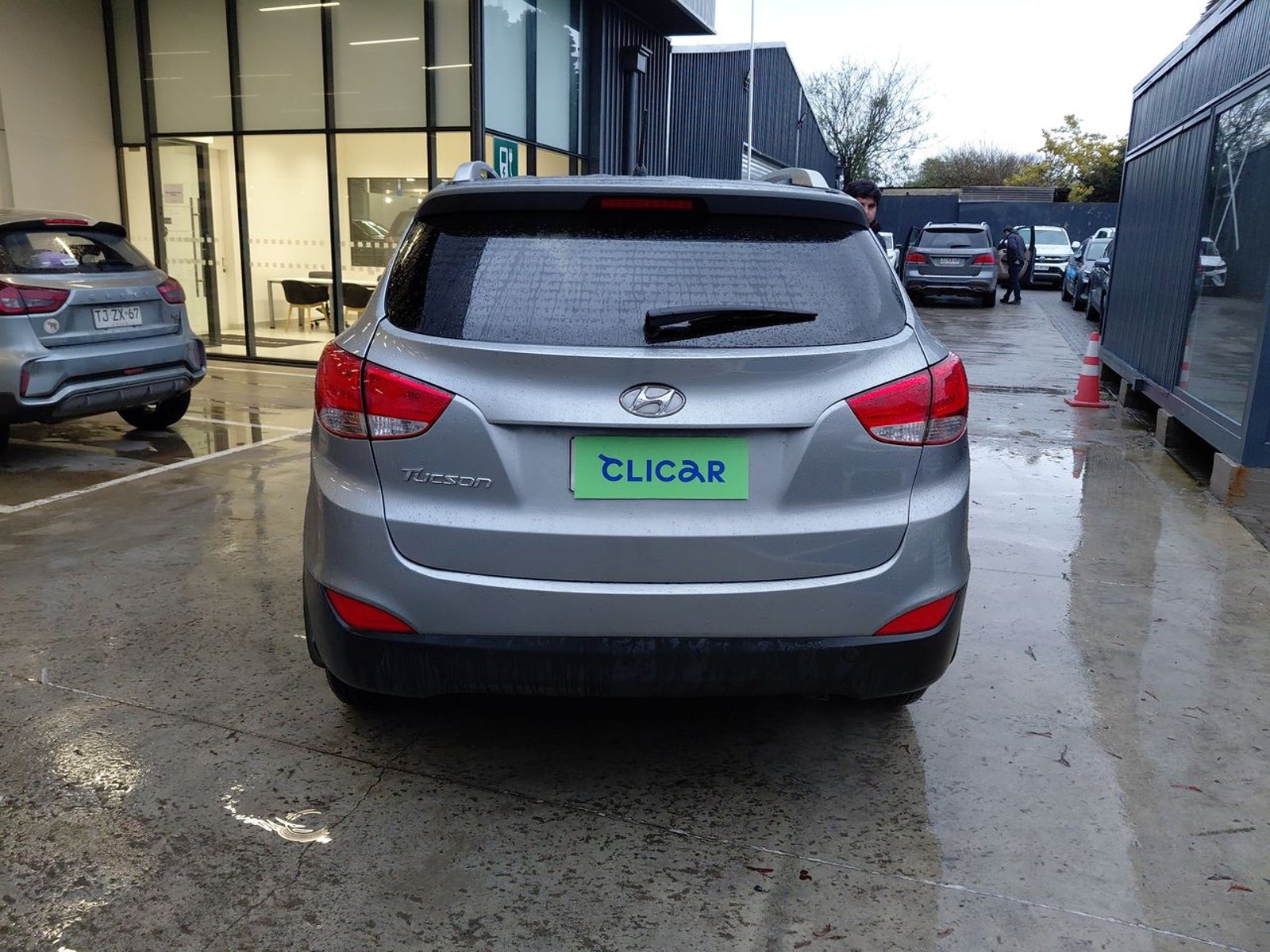 Hyundai Tucson 2.0 Gl 2wd Lm Pe Ac 2ab At 5p 2016 - Imagen 6 de 8