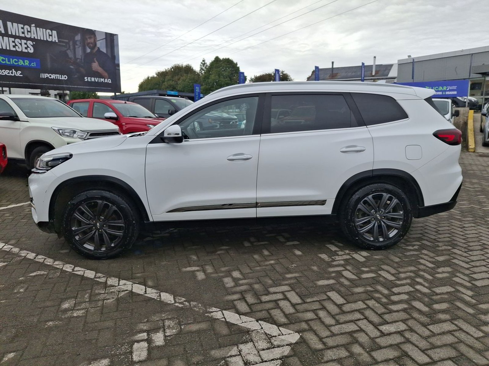 Chery Tiggo 8 1.5t Gl 4x2 Mt6 5p 2021 - Foto 4 de 8