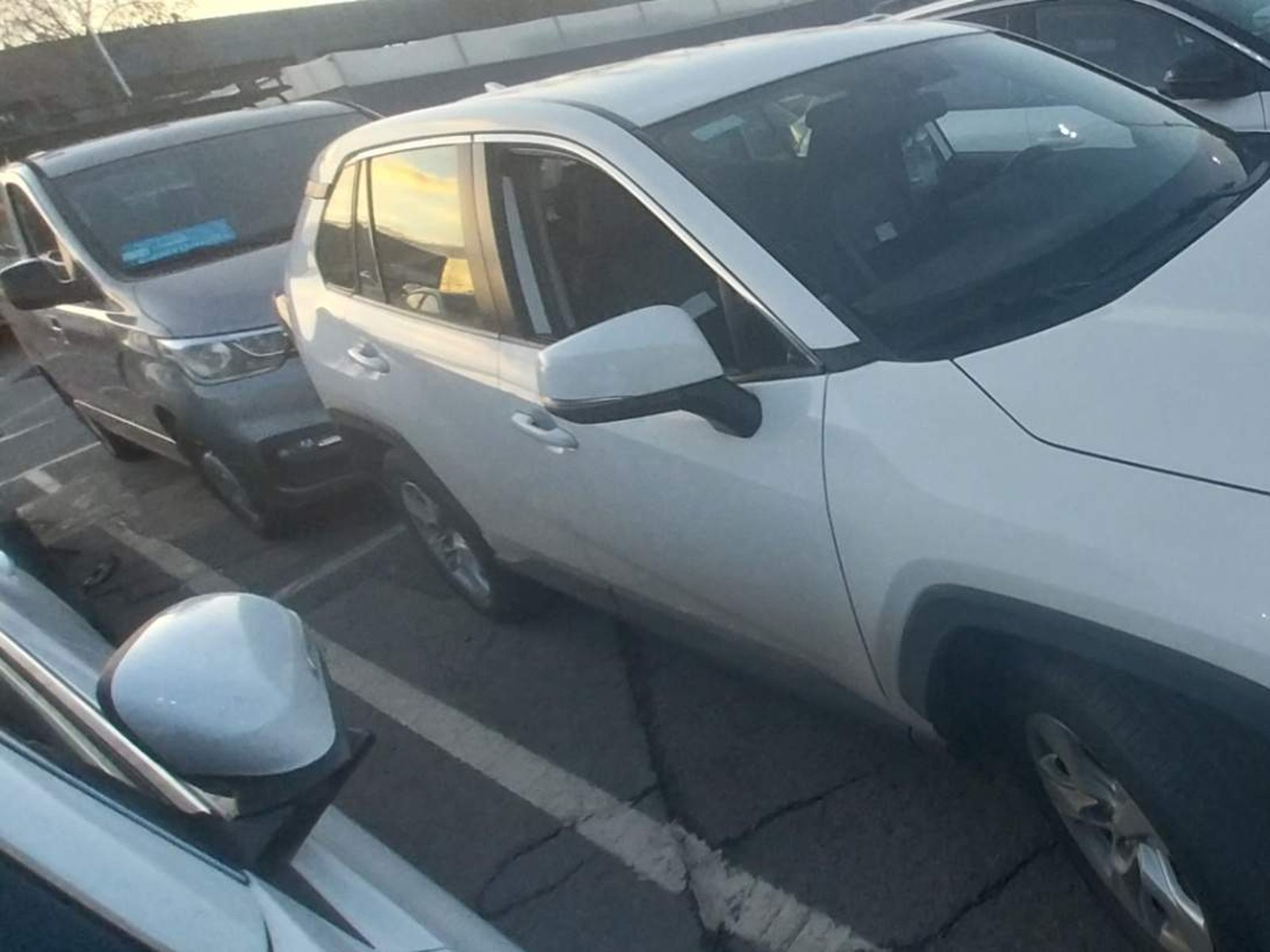 Toyota Rav 4 2.0 Le 4x2 Mt 5p 2021 - Foto 2 de 4