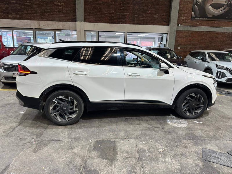 Kia Sportage 2.0 Ex Dies Awd 8at 5p 2024 - Imagen 3 de 5