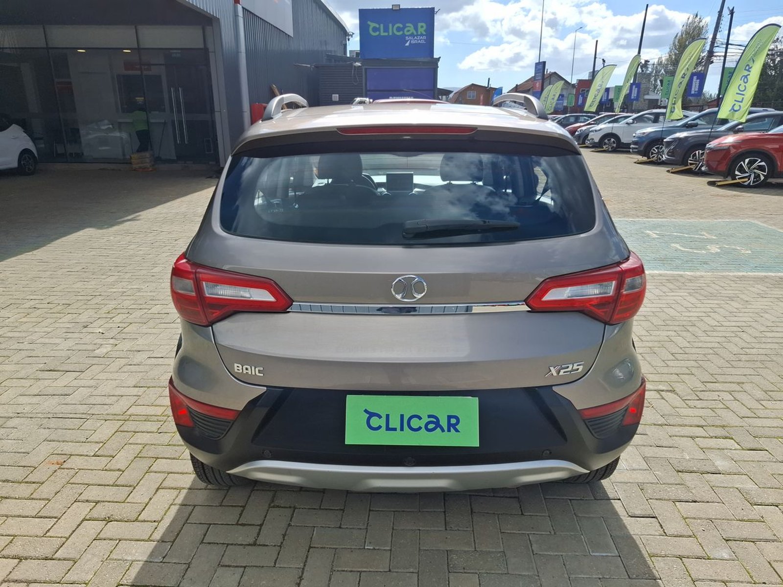 Baic X25 1.5 Comfortable 4x2 Ab Mt 5p 2020 - Imagen 6 de 8