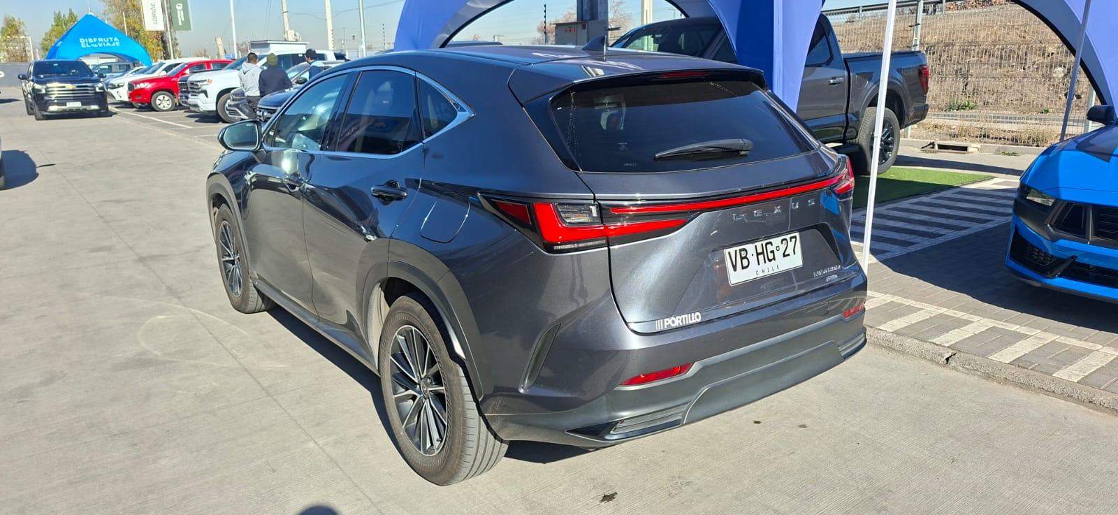 Lexus Nx450 2.5 Premium Phev Hybrid Awd At 5p 2025 - Imagen 7 de 8