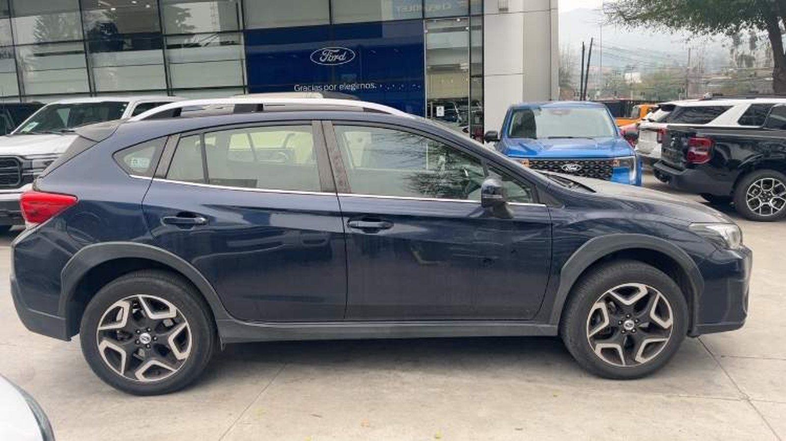 Subaru Xv 2.0i Cvt Dynamic Eyesight Awd At 5p 2018 - Imagen 3 de 5
