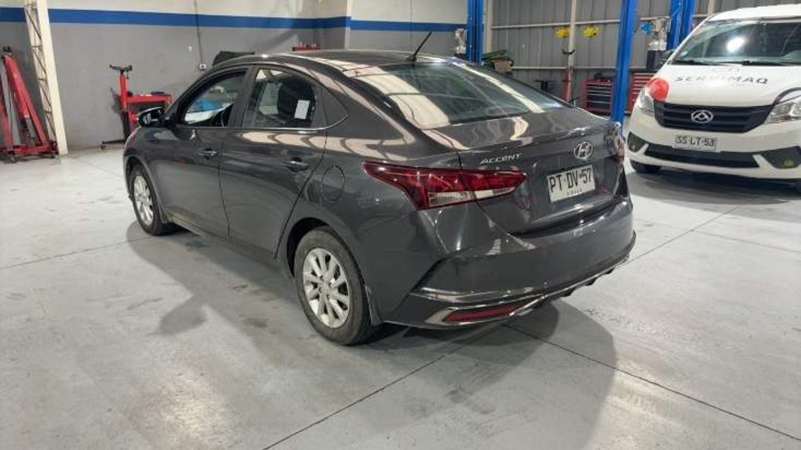 Hyundai Accent 1.4 Hci Value 4x2 Mt 4p 2021 - Imagen 7 de 8
