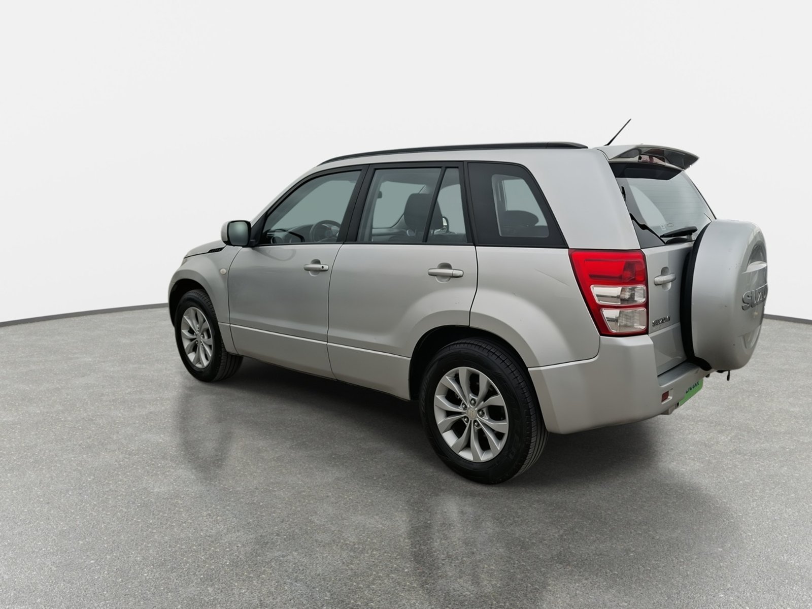 Suzuki Grand Nomade 2.4 Glx Se 2wd At 5p 2019 - Foto 5 de 8