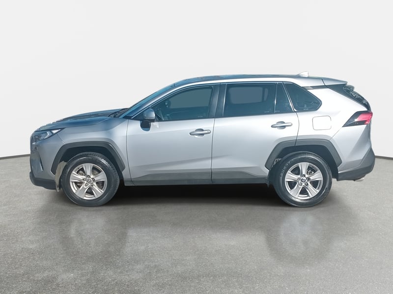 Toyota Rav 4 2.0 Le 4x2 Mt 5p 2022 - Imagen 4 de 8