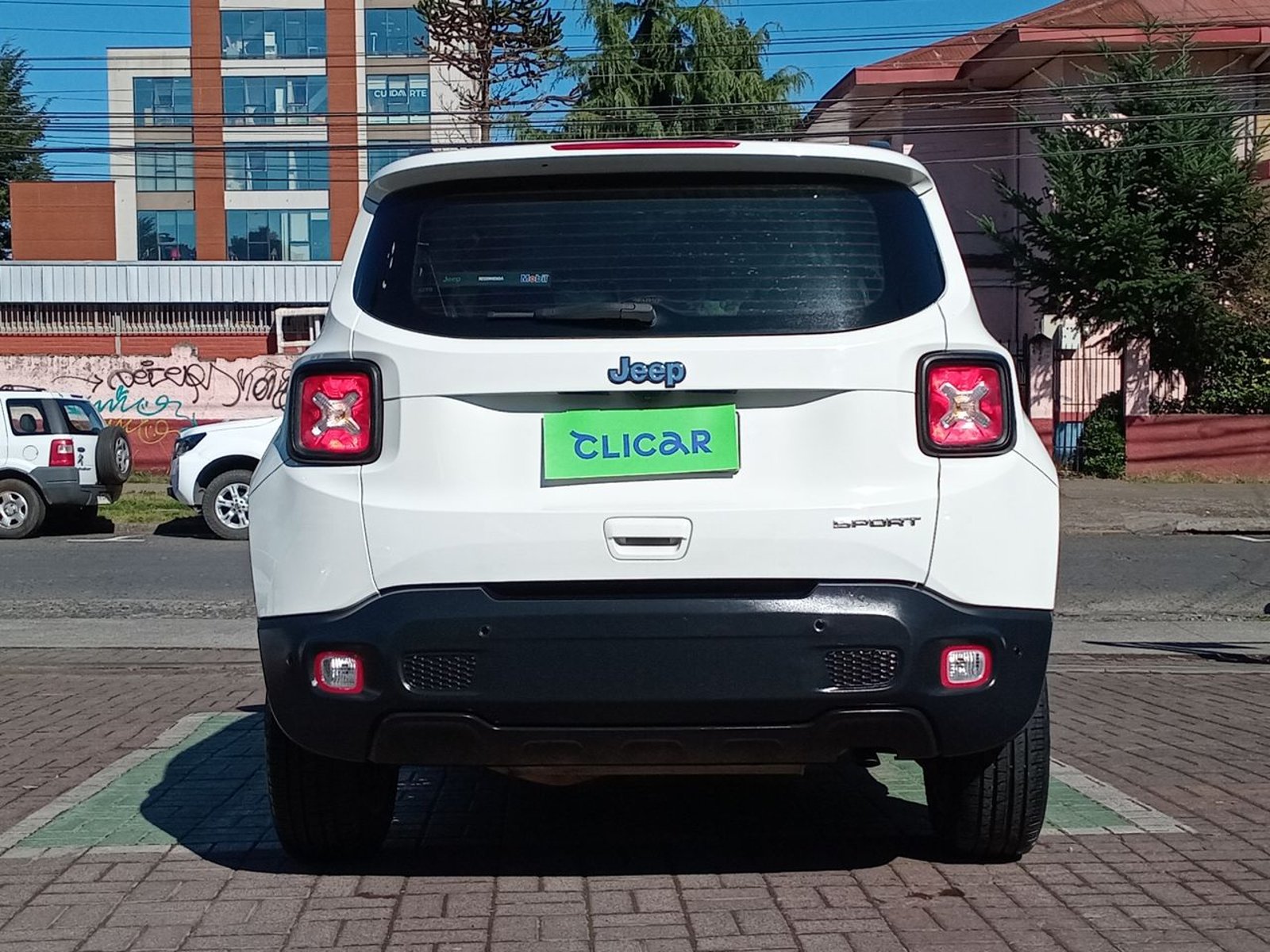 Jeep Renegade 1.8 Sport Lx 4x2 Mt 5p 2022 - Imagen 6 de 8