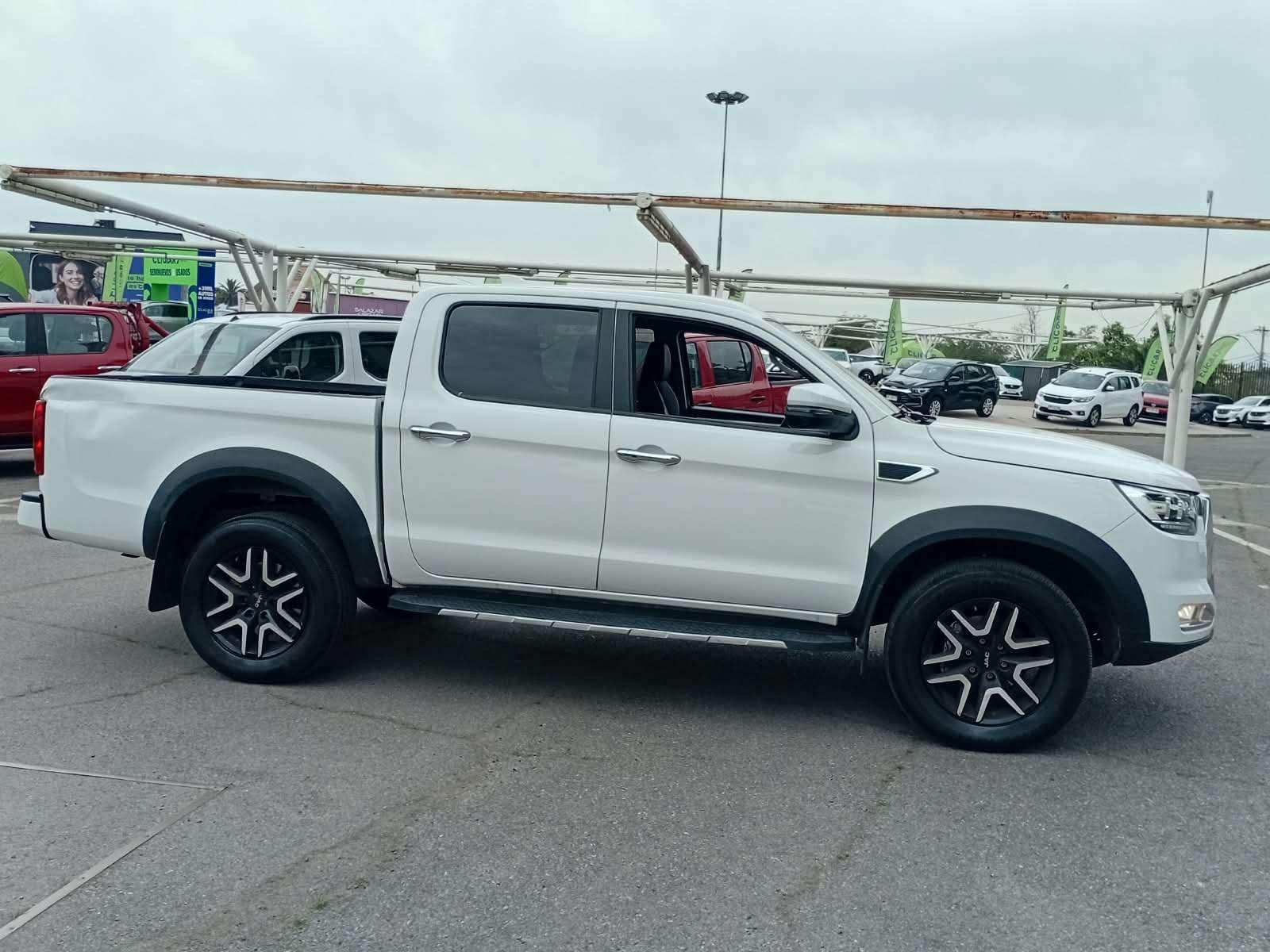 JAC T8 2.0 Advance 4x4 Diesel Euro6 At 4p 2026 - Foto 3 de 5