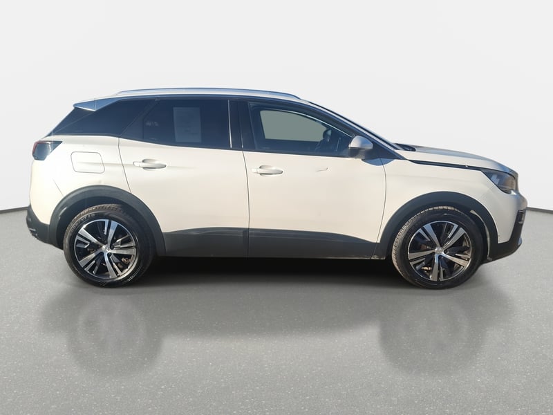 Peugeot 3008 1.5 Active Bluehdi 4x2 130 Mt6 5p 2019 - Imagen 8 de 8