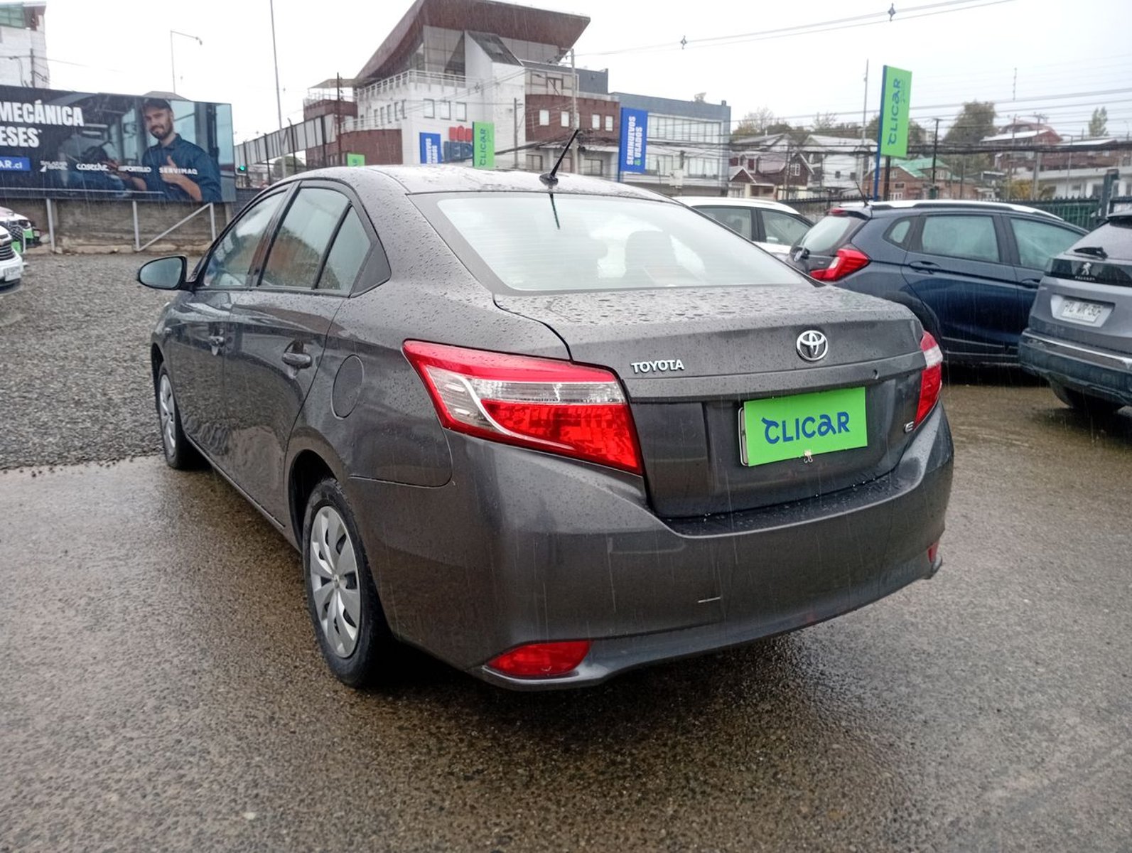 Toyota Yaris 1.5 Gli E 4x2 Mt 4p 2017 - Imagen 7 de 8
