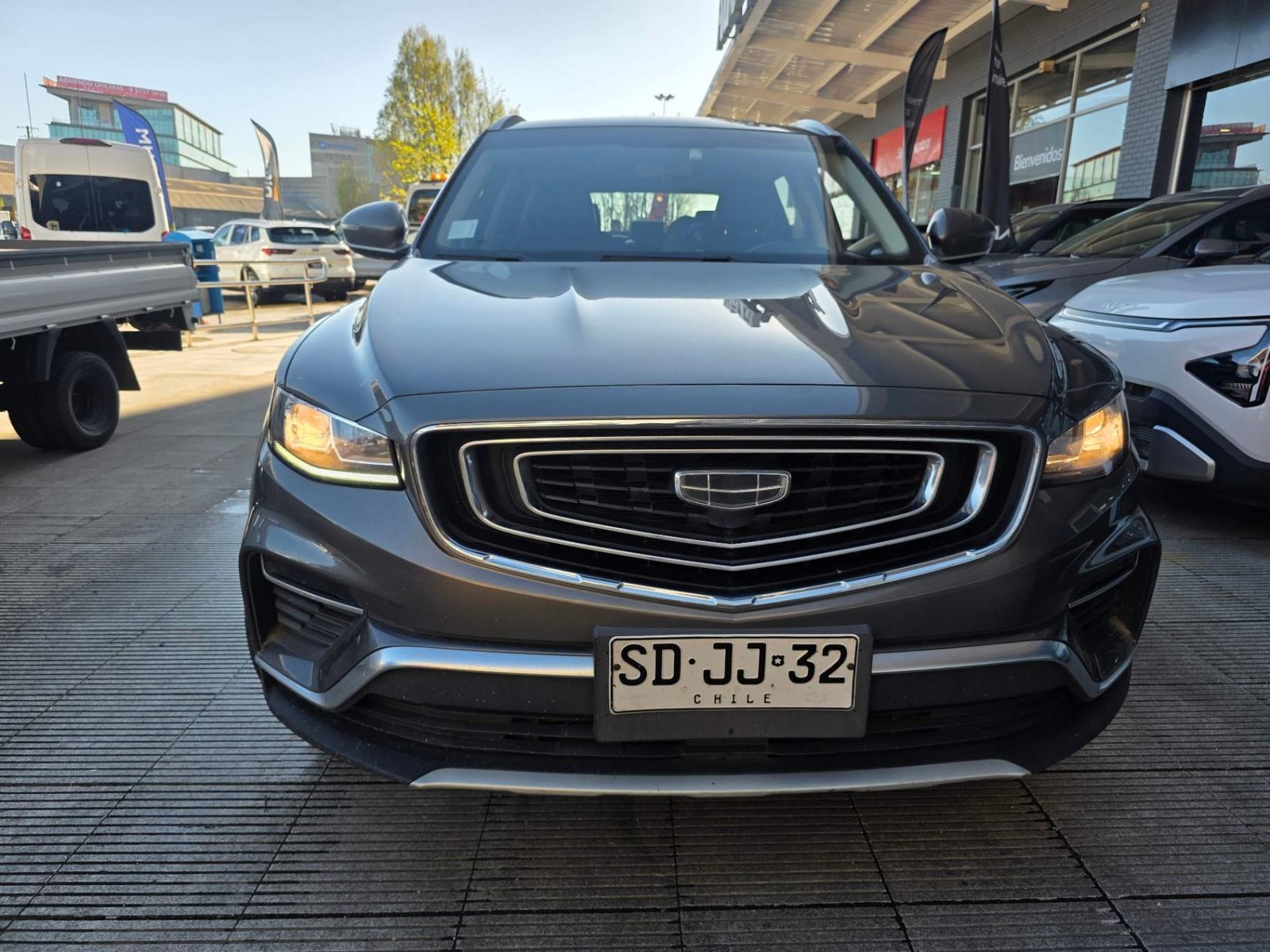 Geely Azkarra 1.5t Comfort 4x2 6at 5p 2022 - Foto 2 de 5