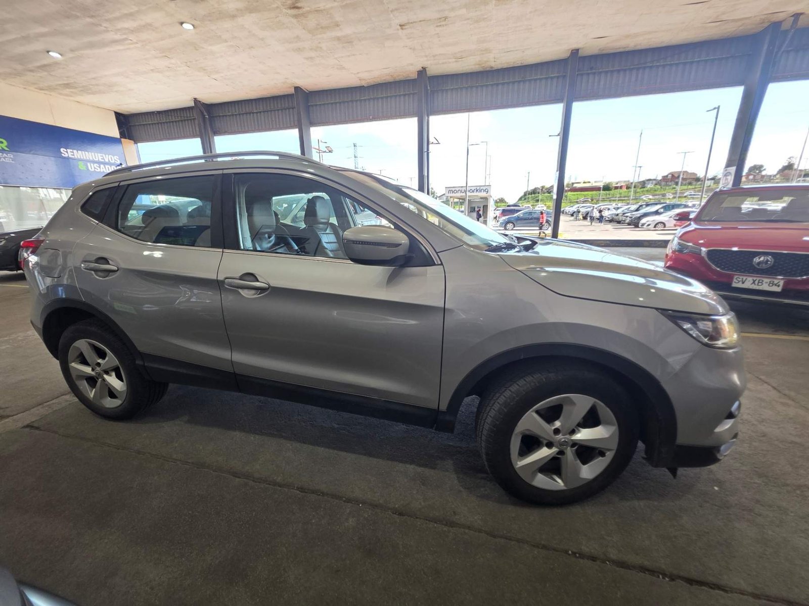 Nissan Qashqai 2.0 Sense 4x2 Mt 5p 2018 - Foto 3 de 5