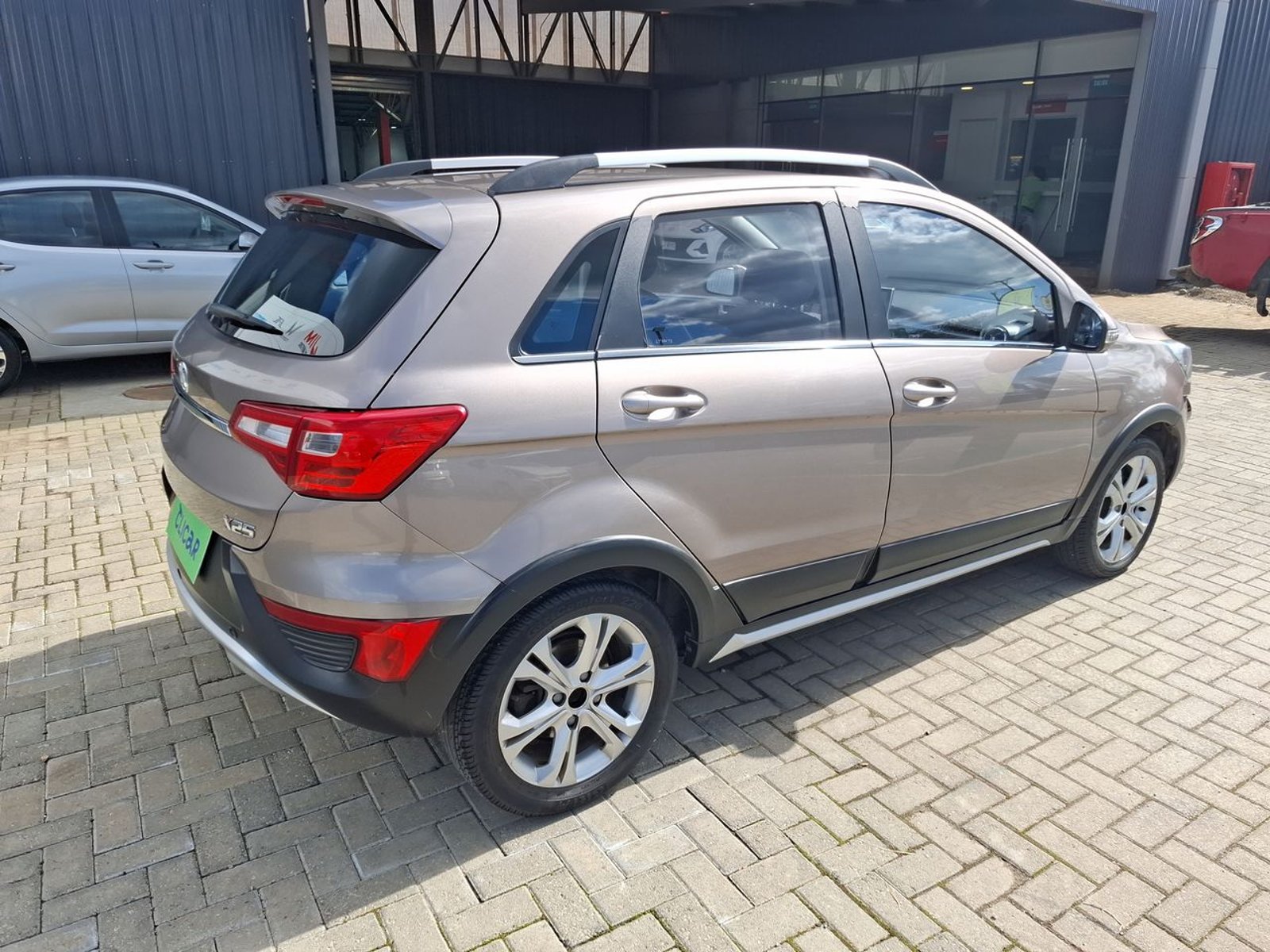 Baic X25 1.5 Comfortable 4x2 Ab Mt 5p 2020 - Imagen 7 de 8