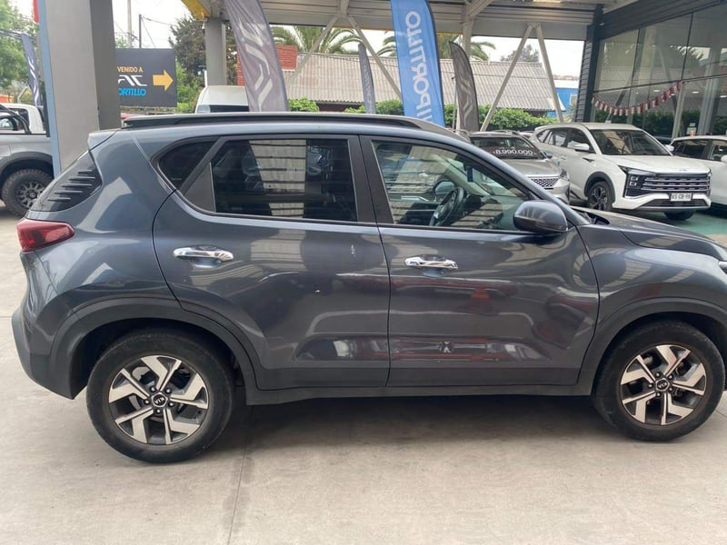Kia Sonet 1.5 Ex Full 4x2 6mt 5p 2021 - Imagen 3 de 5