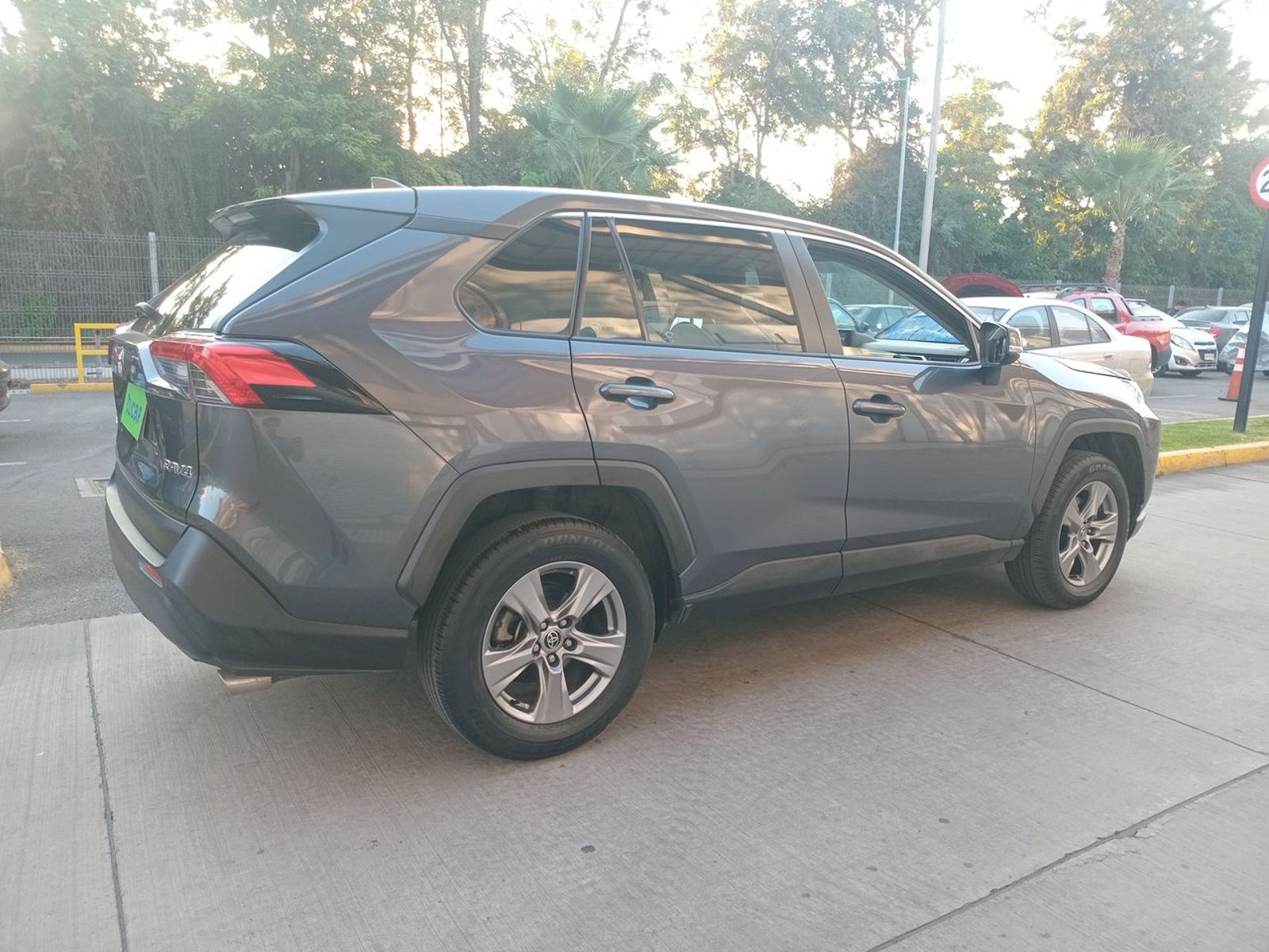 Toyota Rav 4 2.0 Le 4x2 Cvt At 5p 2022 - Imagen 7 de 8