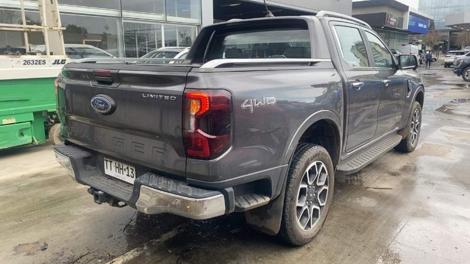 Ford Ranger 3.0 Ltd Diesel 4x4 Dob. Cab. At 4p 2025 - Imagen 4 de 5