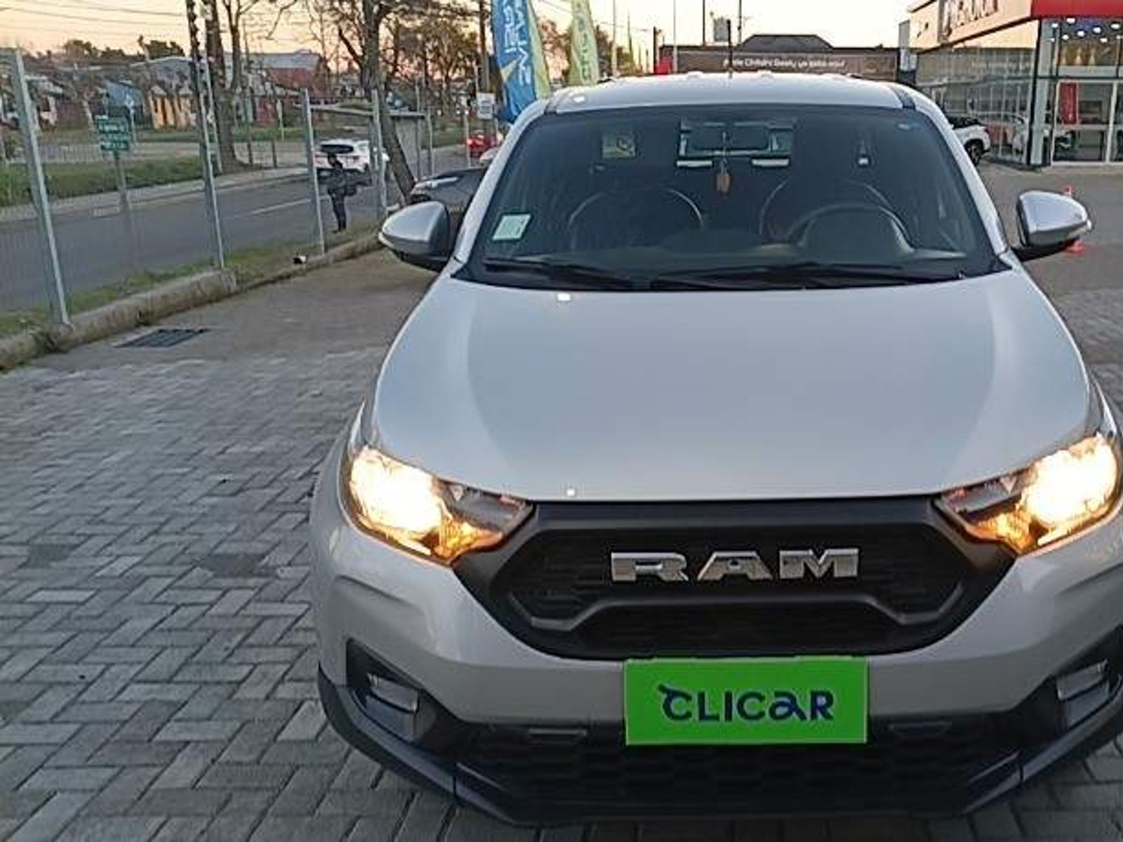 RAM 700 1.4 Bighorn 4x2 Dob. Cab. Mt 4p 2023 - Foto 2 de 5