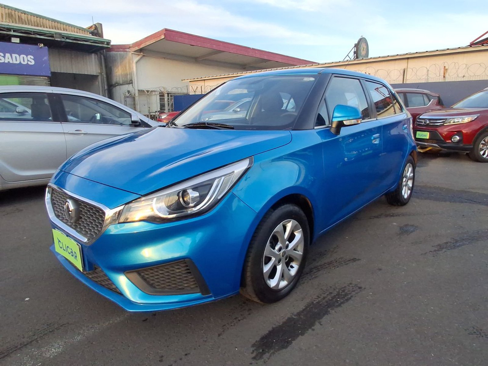 MG Mg 3 1.5 Std 4x2 Hb Mt 5p 2023 - Foto 3 de 8