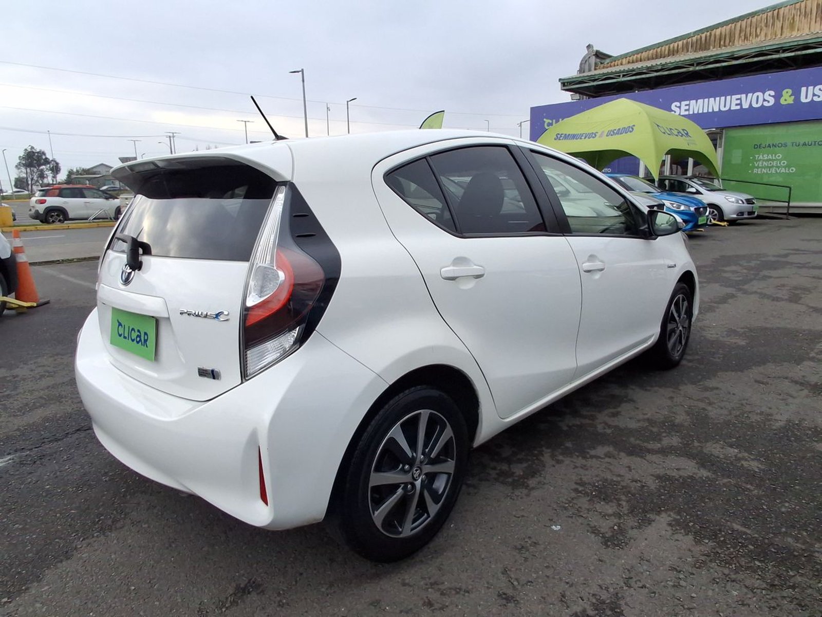 Toyota Prius 1.5 C Hib 4x2 Hb At 5p 2021 - Imagen 7 de 8