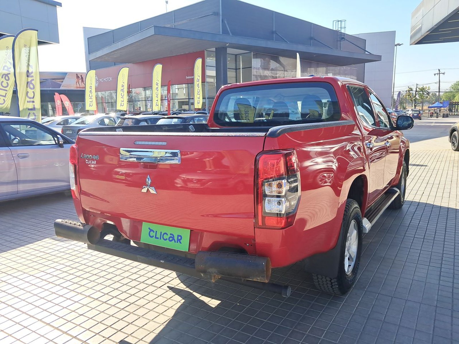 Mitsubishi L200 2.2 Katana Crt Diesel Dob. Cab. 4x4 Mt 4p 2024 - Imagen 7 de 8