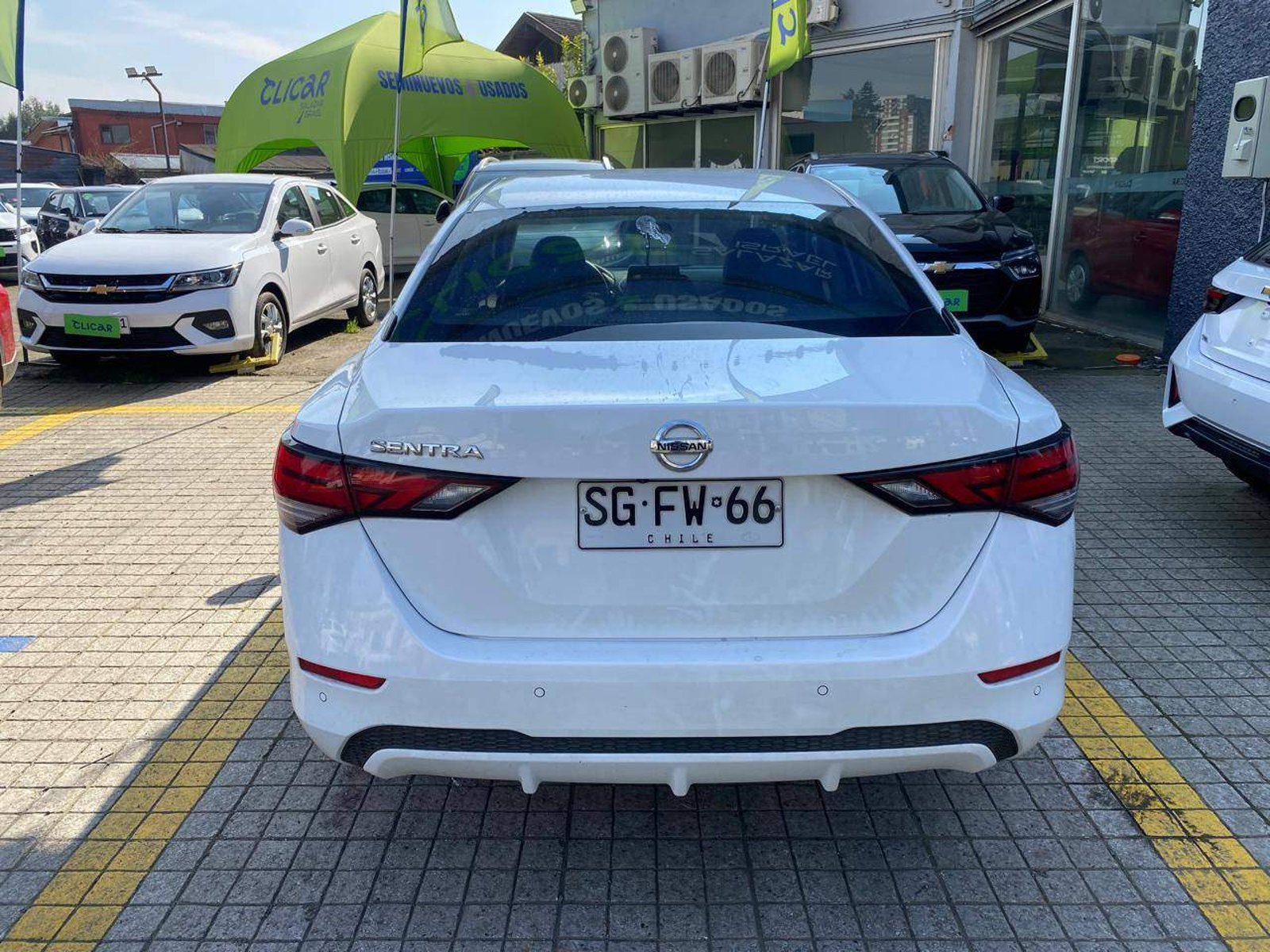 Nissan Sentra 2.0 Sense 4x2 Mt 4p 2023 - Imagen 5 de 5