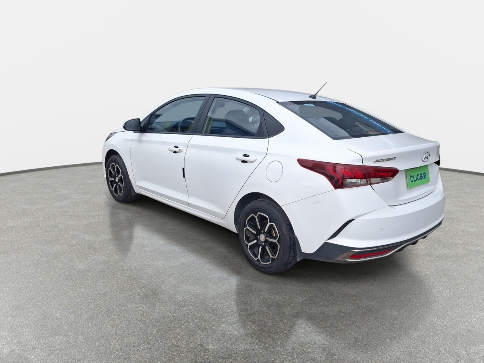 Hyundai Accent 1.4 Hci Plus 4x2 Mt 4p 2024 - Foto 5 de 8