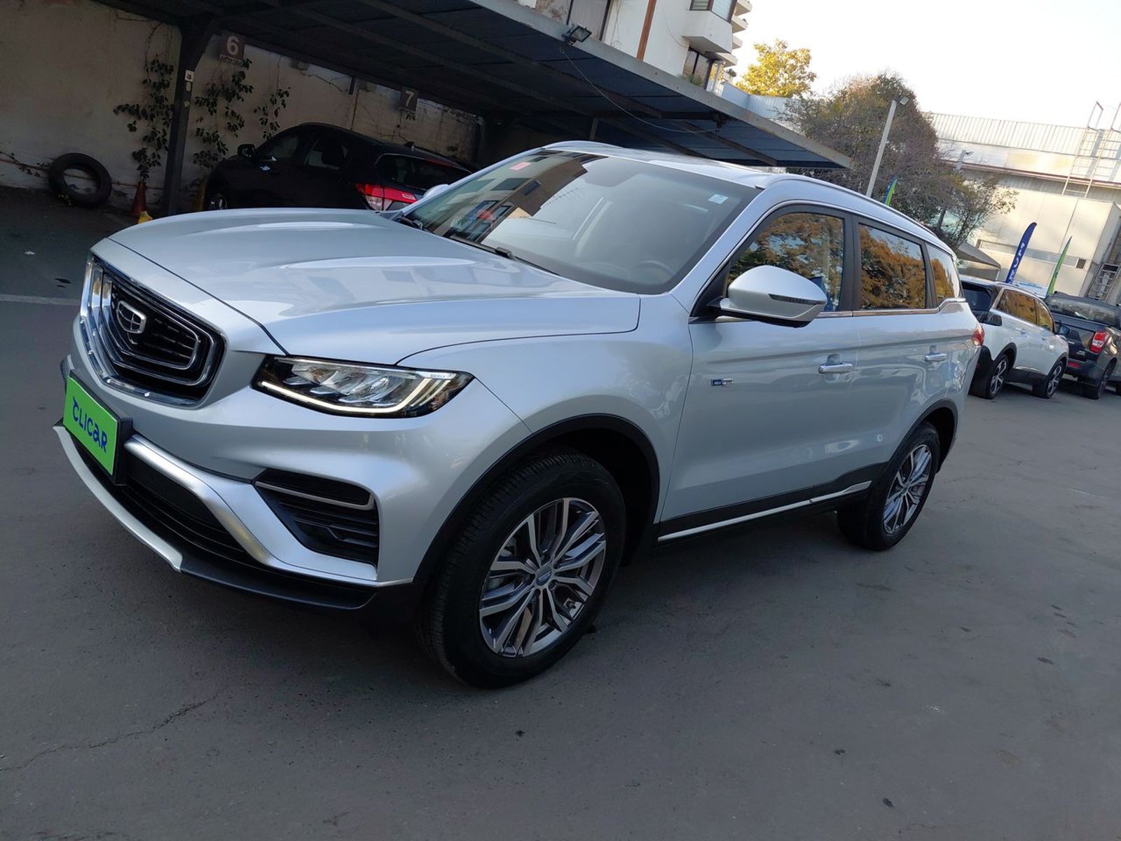 Geely Azkarra 1.5t Luxury 4x4 Dct 7at 5p 2023 - Foto 3 de 8