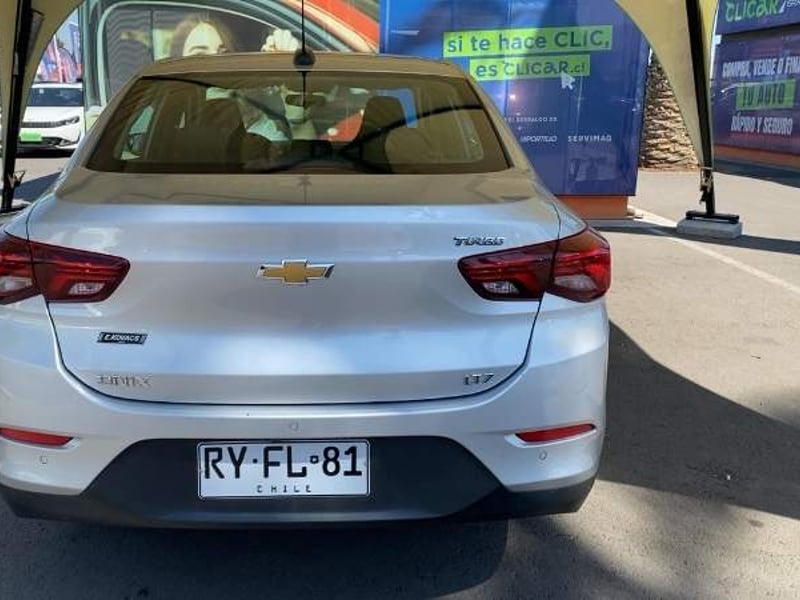 Chevrolet Onix 1.0t Ltz 4x2 Mt5 4p 2022 - Imagen 5 de 5