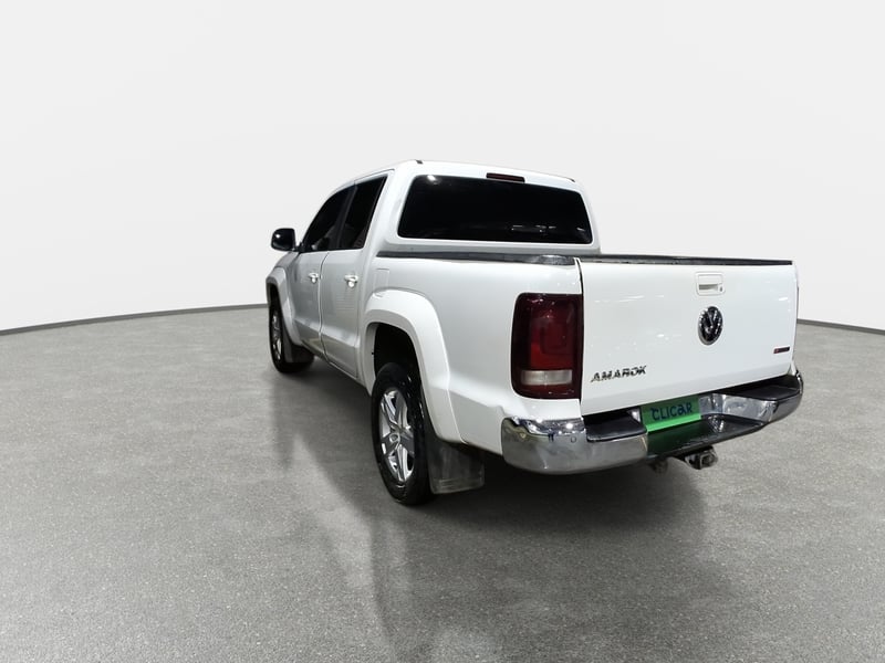 Volkswagen Amarok 2.0 Highline Diesel 4motion 4x4 Dob. Cab. At 4p 2023 - Imagen 5 de 8