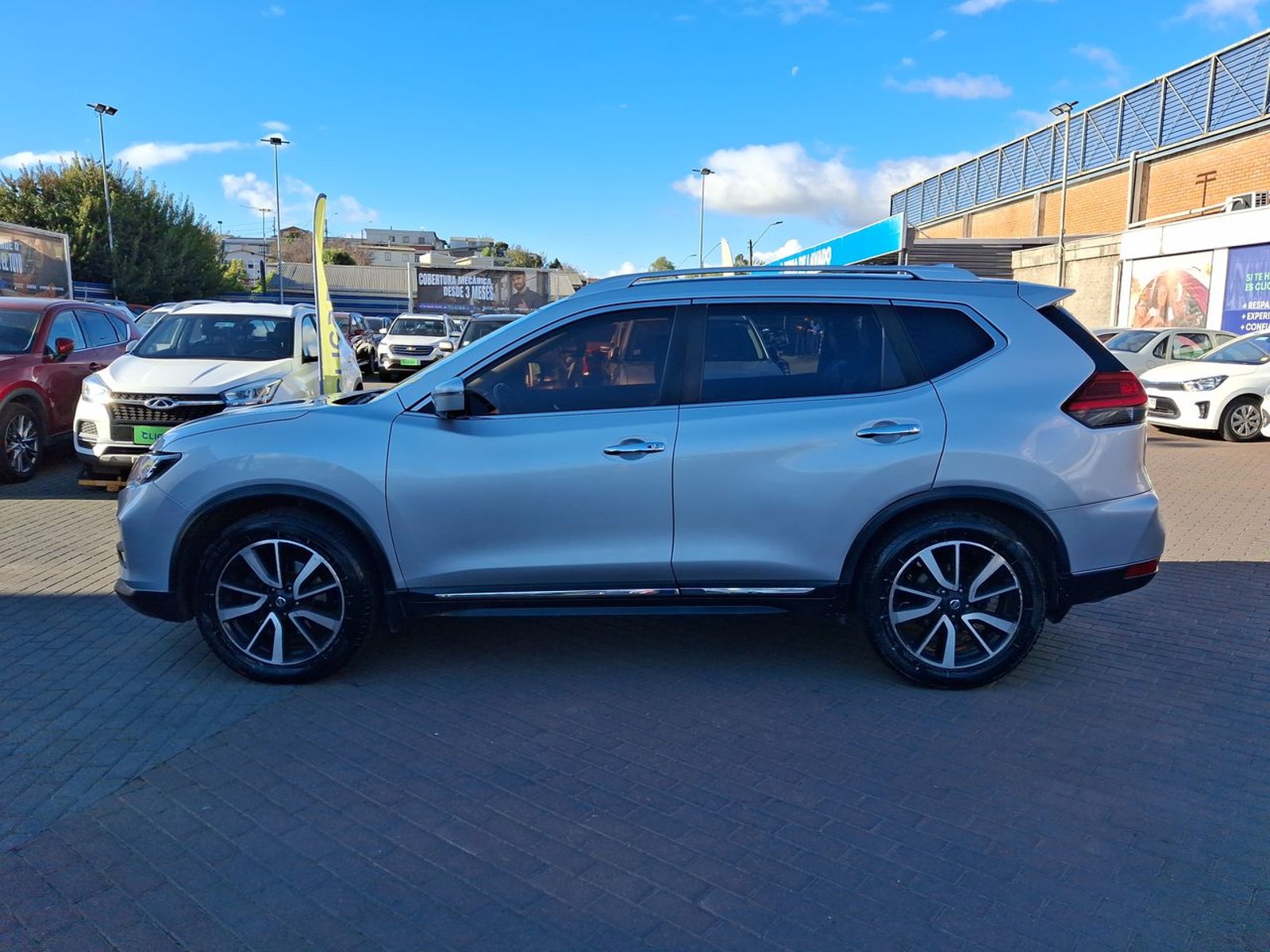 Nissan X-trail 2.5 Exclusive 4x4 Cvt At 5p 2020 - Foto 4 de 8