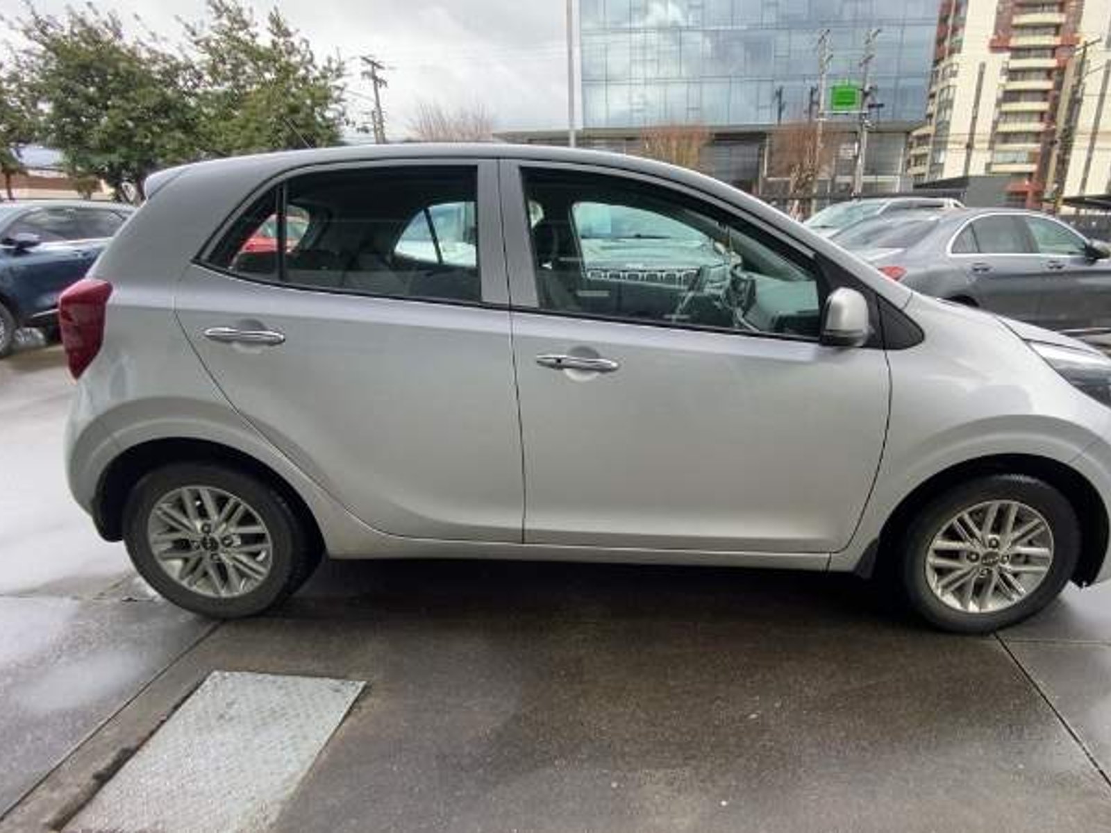 Kia Morning 1.2 Ex Full 4x2 Hb 5mt 5p 2022 - Foto 3 de 5