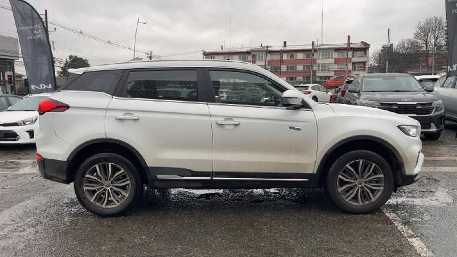 Geely Azkarra 1.5t Luxury 4x4 Dct 7at 5p 2022 - Imagen 3 de 5