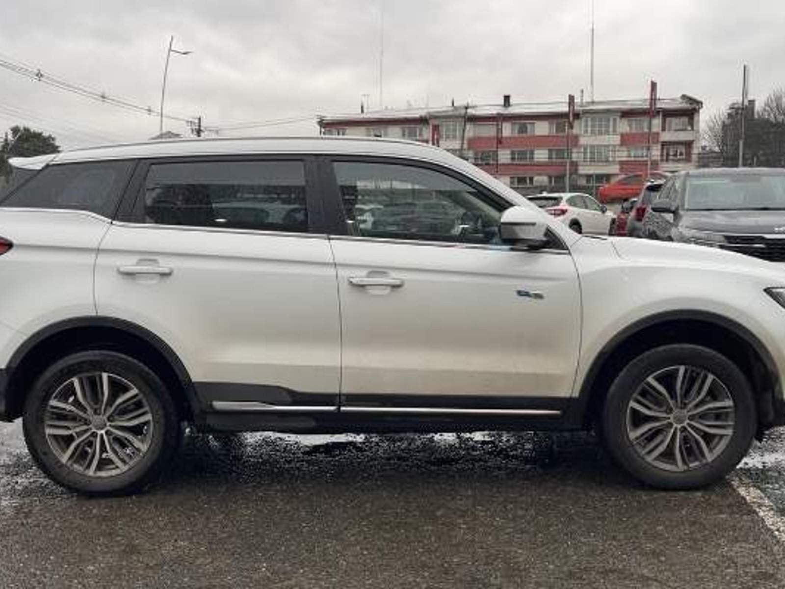 Geely Azkarra 1.5t Luxury 4x4 Dct 7at 5p 2022 - Foto 3 de 5